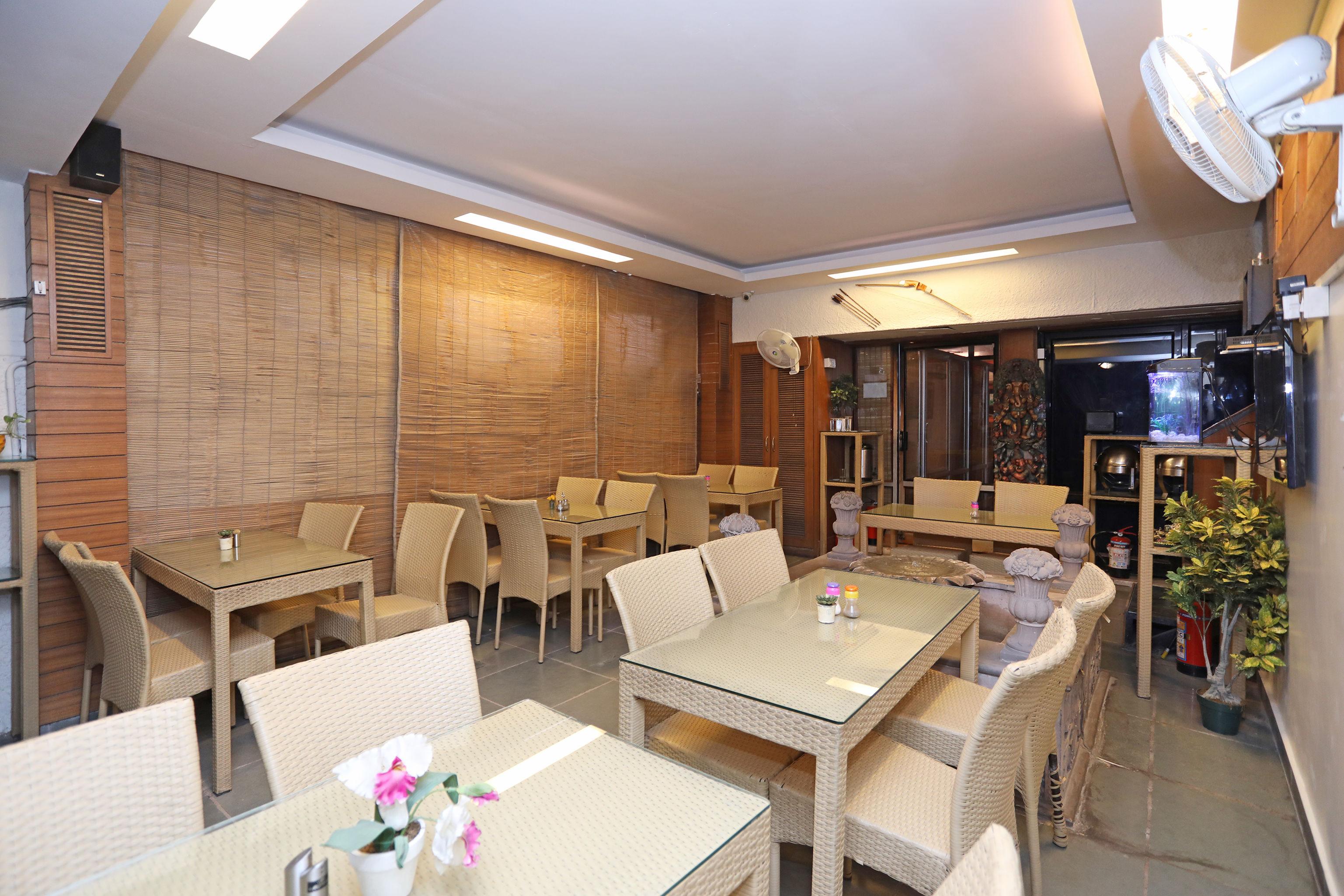 Collection O Hamilton Hotel New Delhi Exterior photo